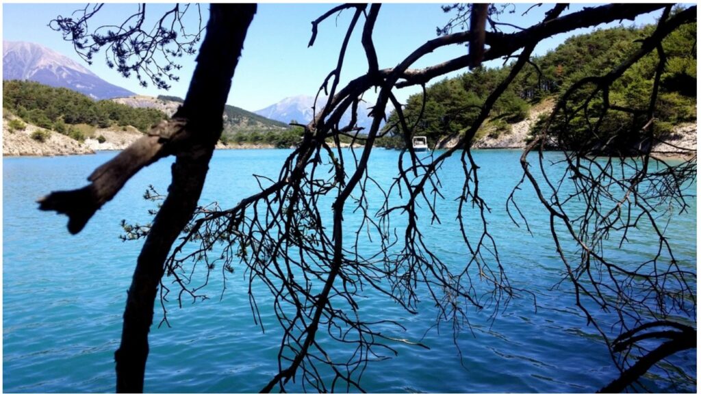 paddle sur le lac de Serre-Ponçon