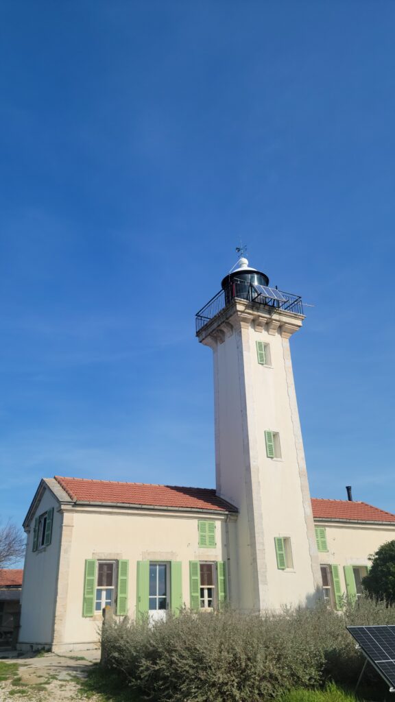 photo du phare de la gacholle Saintes-Maries-de-la-Mer